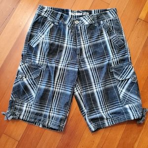 Men's size 32 black and grey check boardshorts